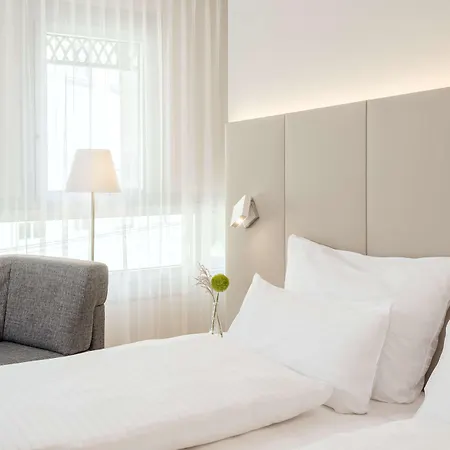 Hotel Nh 4*