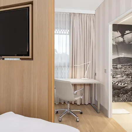 Otel Nh 4*