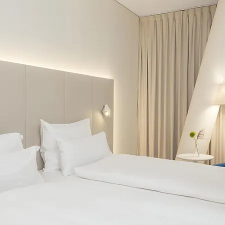 Otel Nh 4*